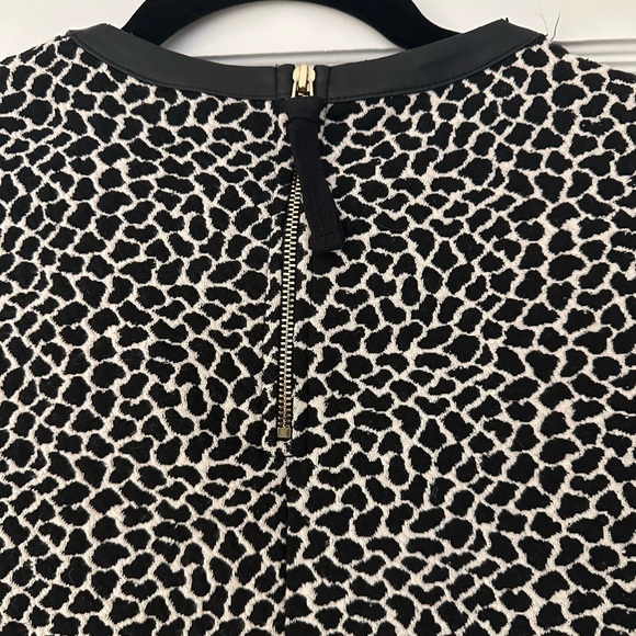 Club Monaco Shirt with leather detail - Picture 5 of 6